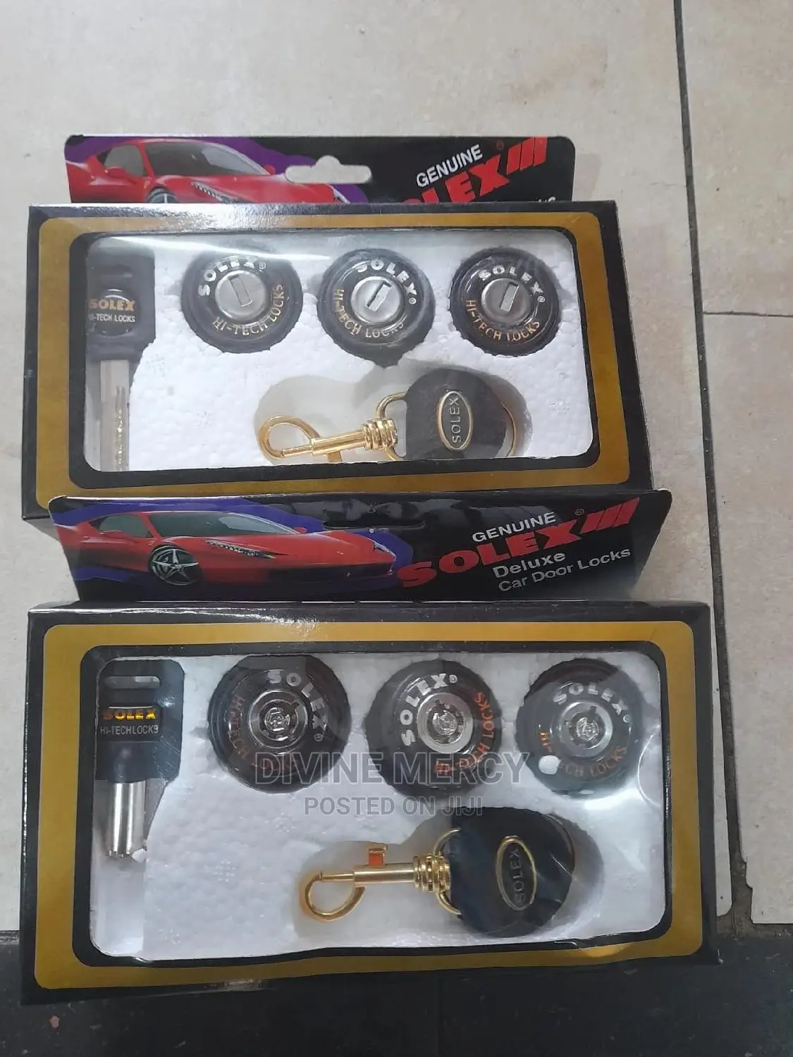 Universal Door Locks/ Solex.