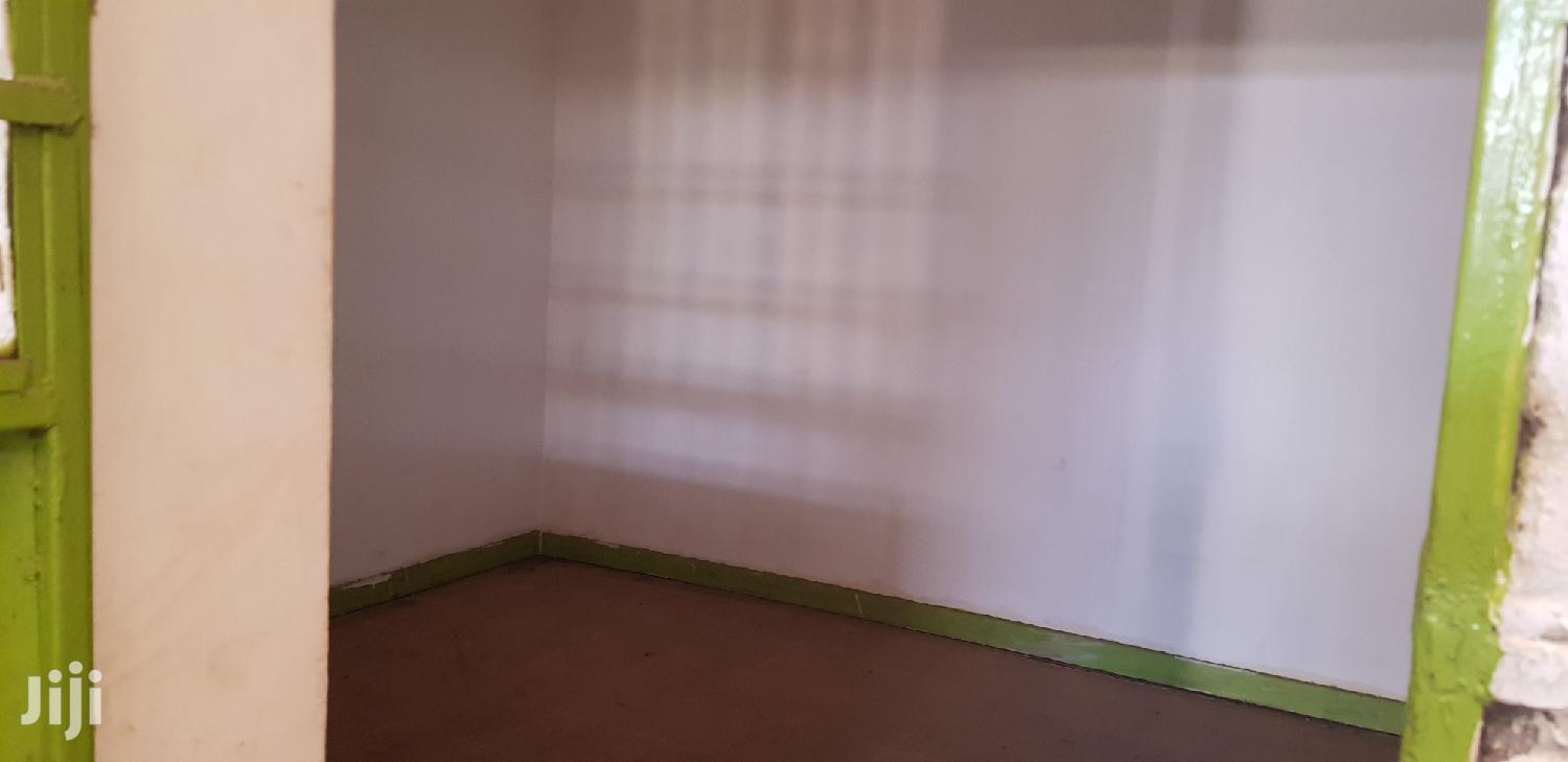 3000 Sq Feet Godown to Let Near DT Dobie