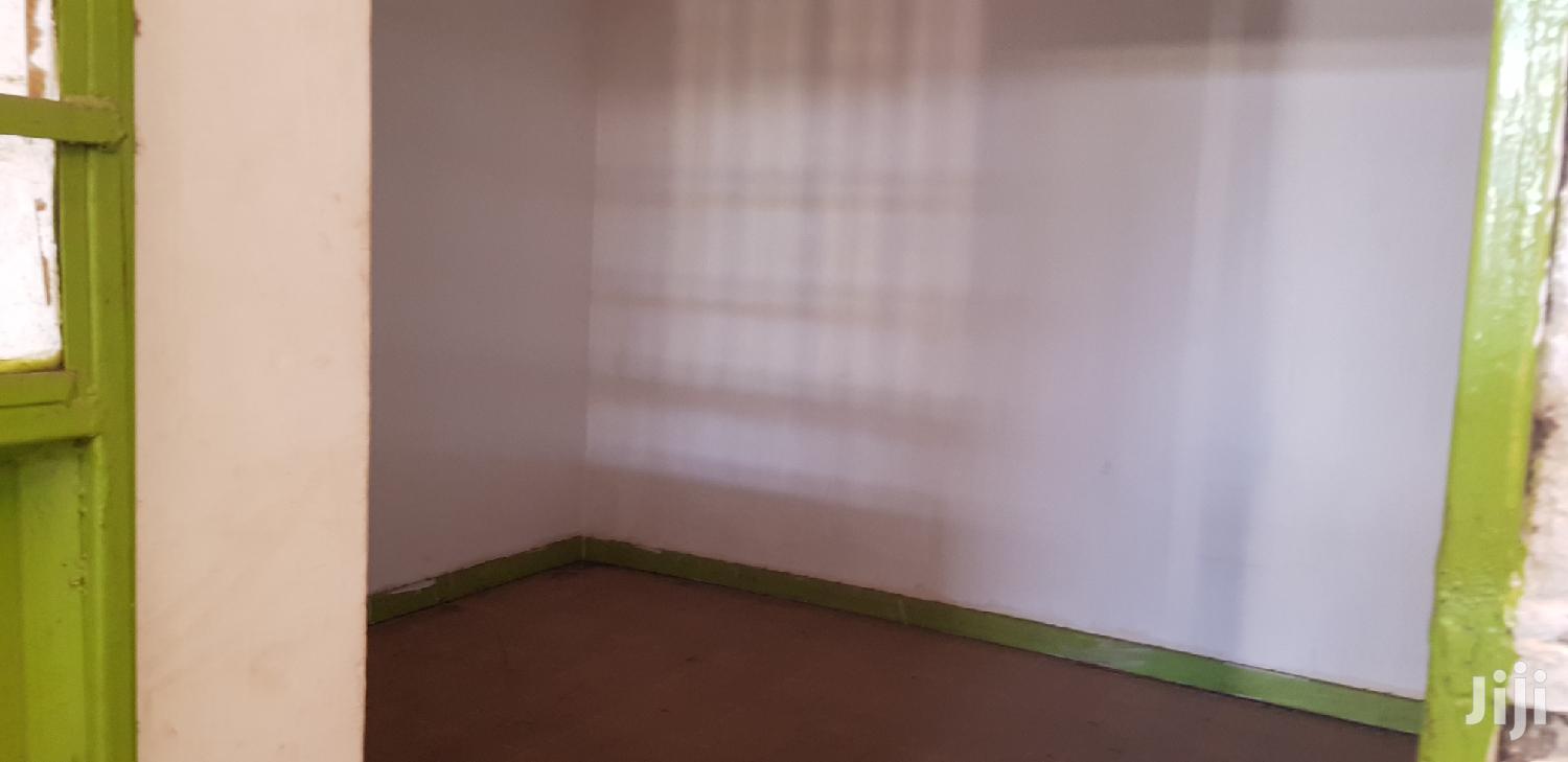 3000 Sq Feet Godown to Let Near DT Dobie
