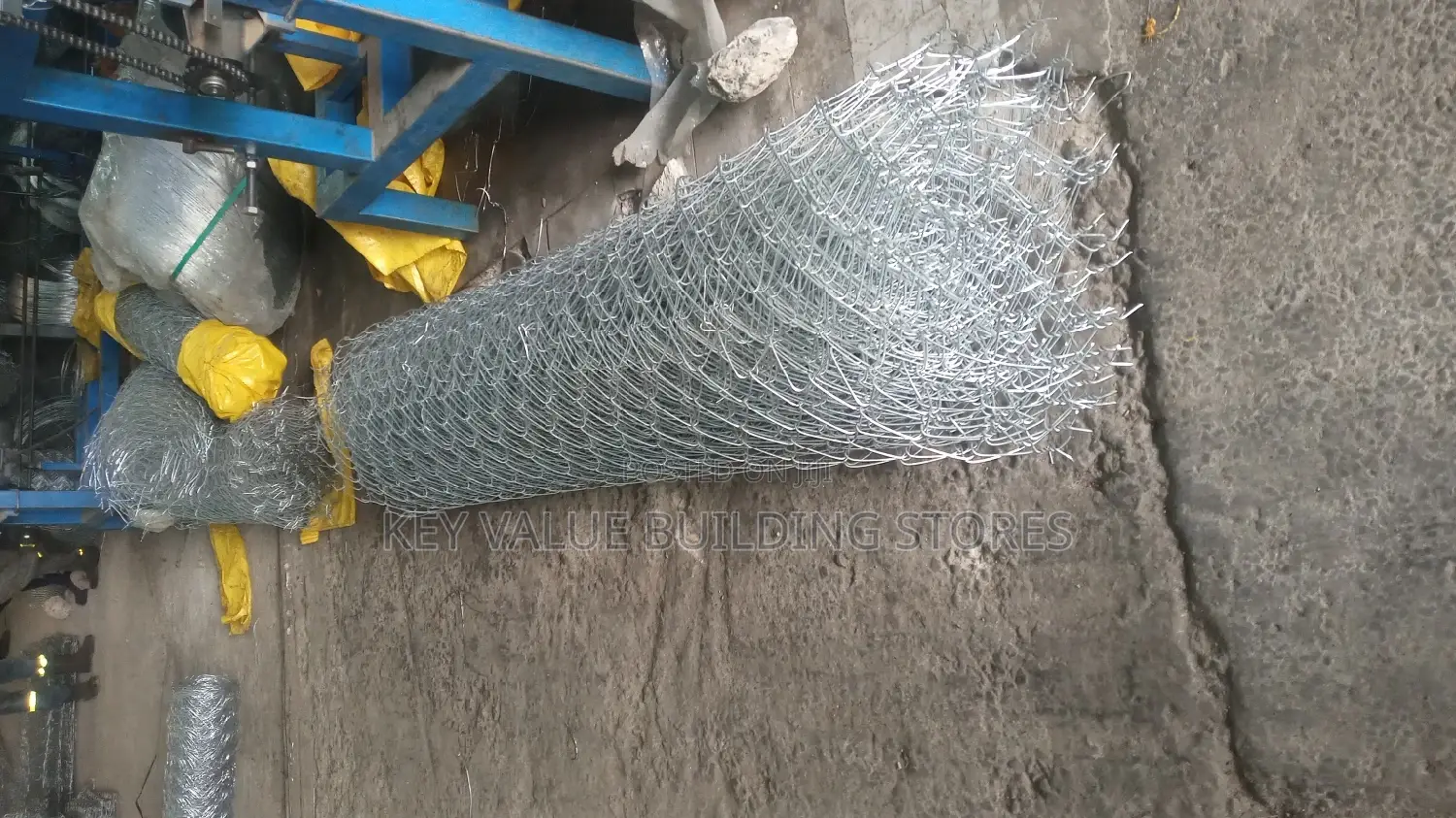 HEAVY DUTY Chainlink (Galvanized) 11g 80×80 4fts Up