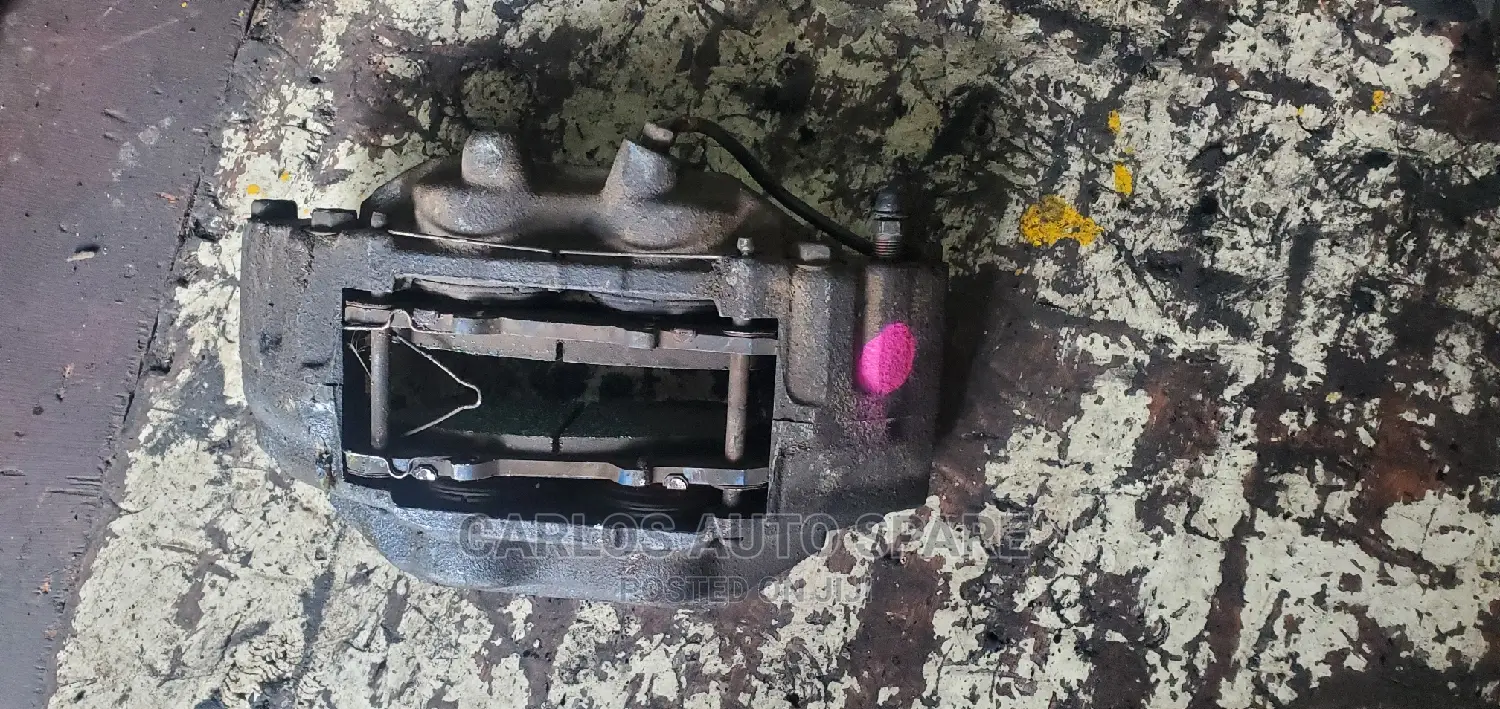 Front Brake Caliper Hilux Vigo 4wd[South Africa]