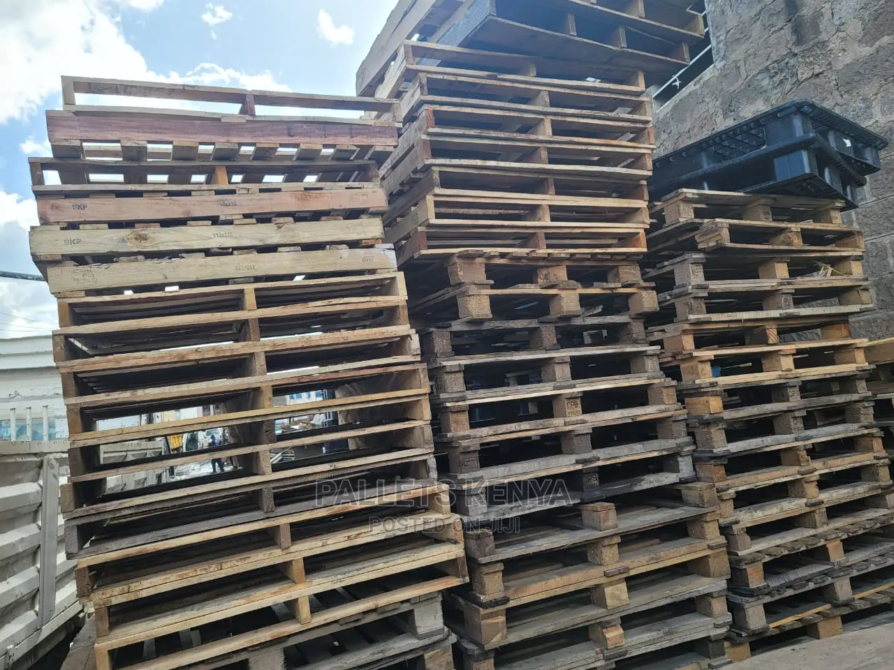 Frame Wooden Pallets- IMM