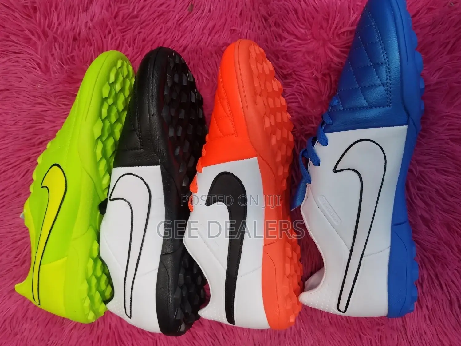 Sports/Football/Soccer Trainer Shoes