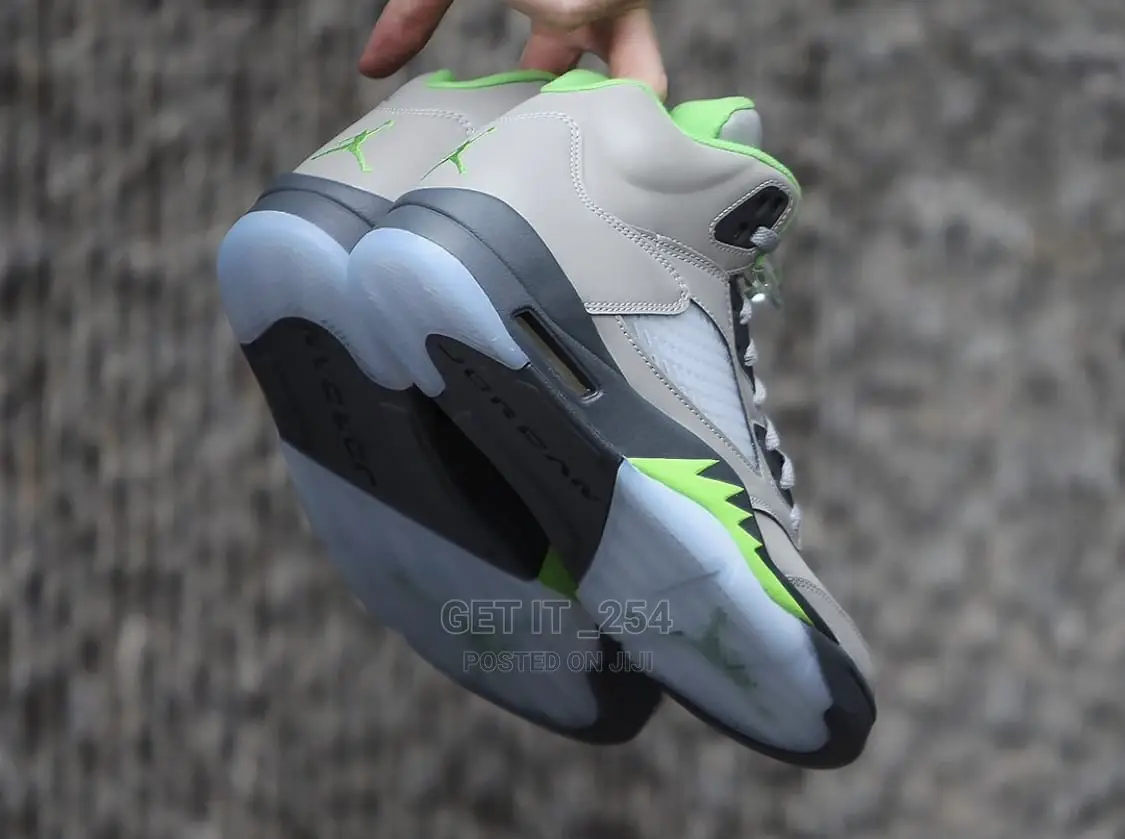 Jordan 13
Sizes 40-45