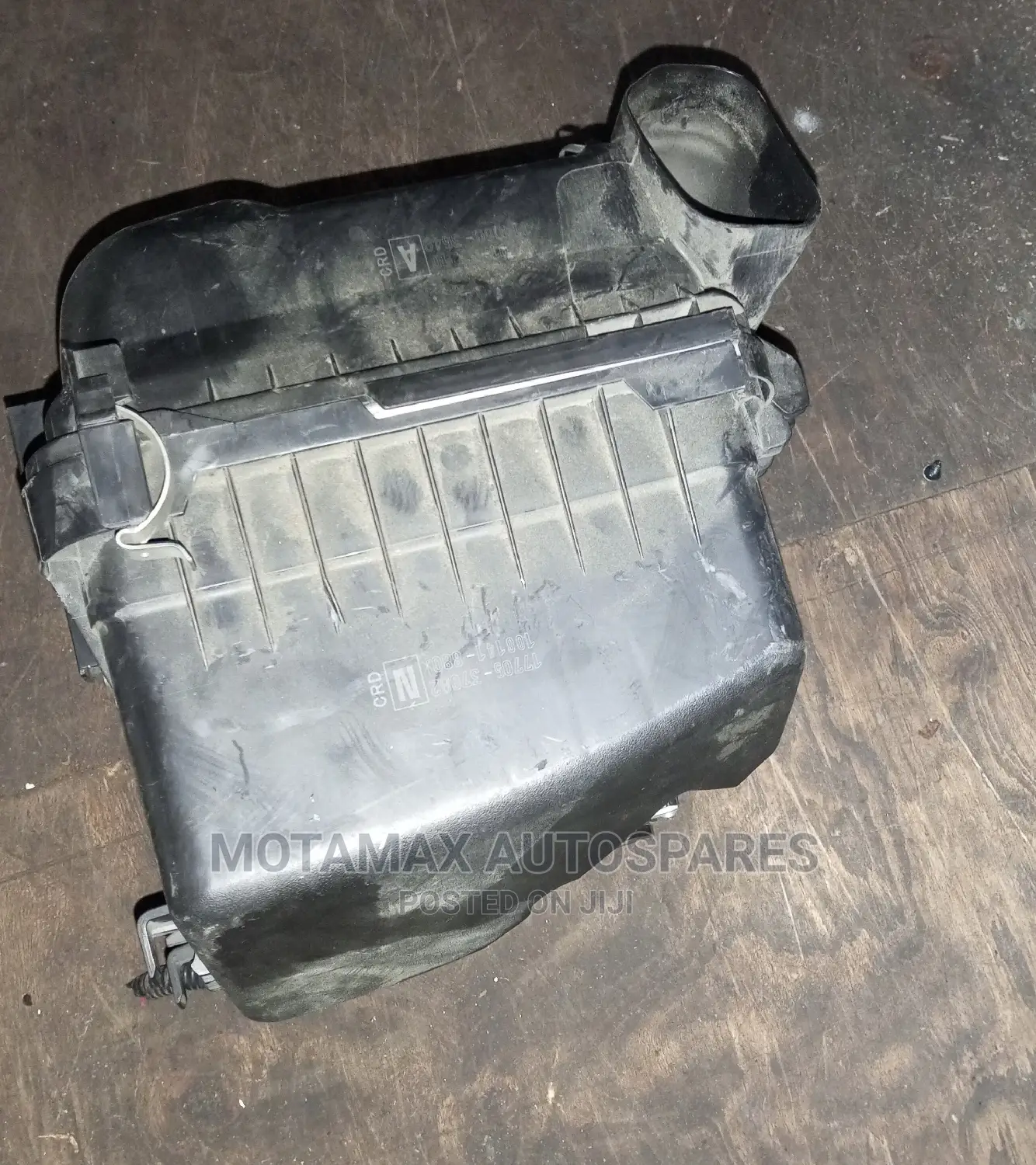 Toyota Noah New Shape ZRR80 Air Cleaner Housing