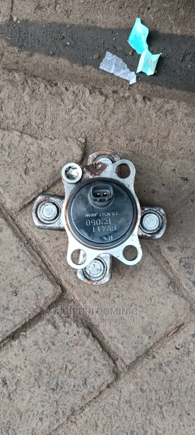 Rear Hub Daihatsu Mira