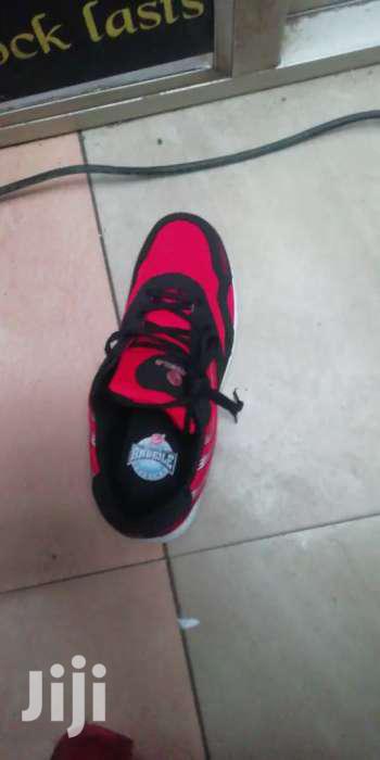Gym Shoes and Body Work Out