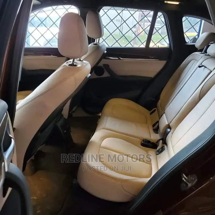 BMW X1 xDrive28i AWD 2016 Brown