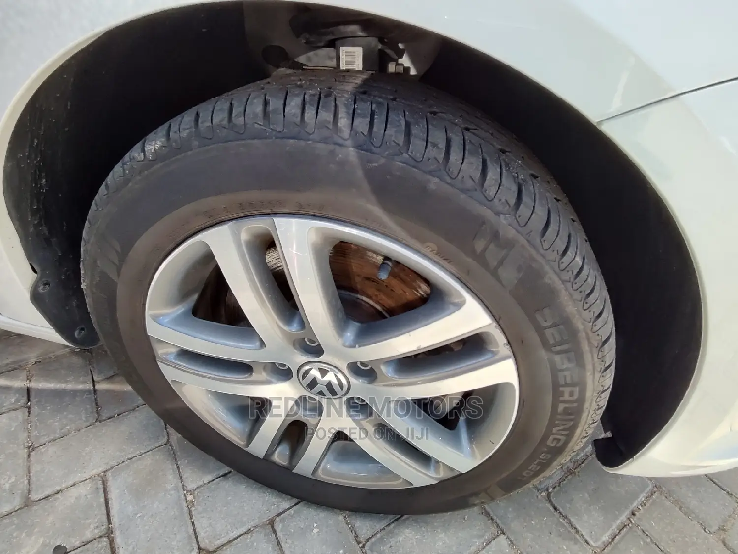 Volkswagen Touran 2016 White