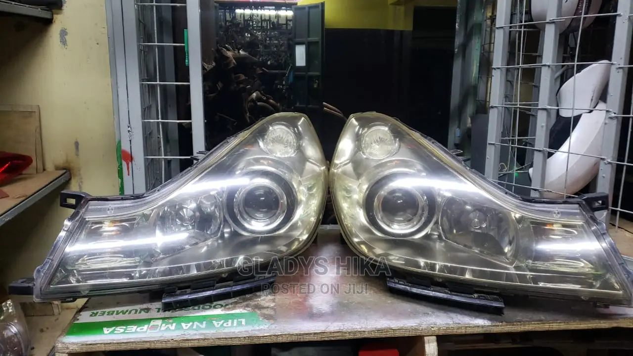 Ex Japan Headlights for Nissan Wingroad Y12 Xenon on Sale