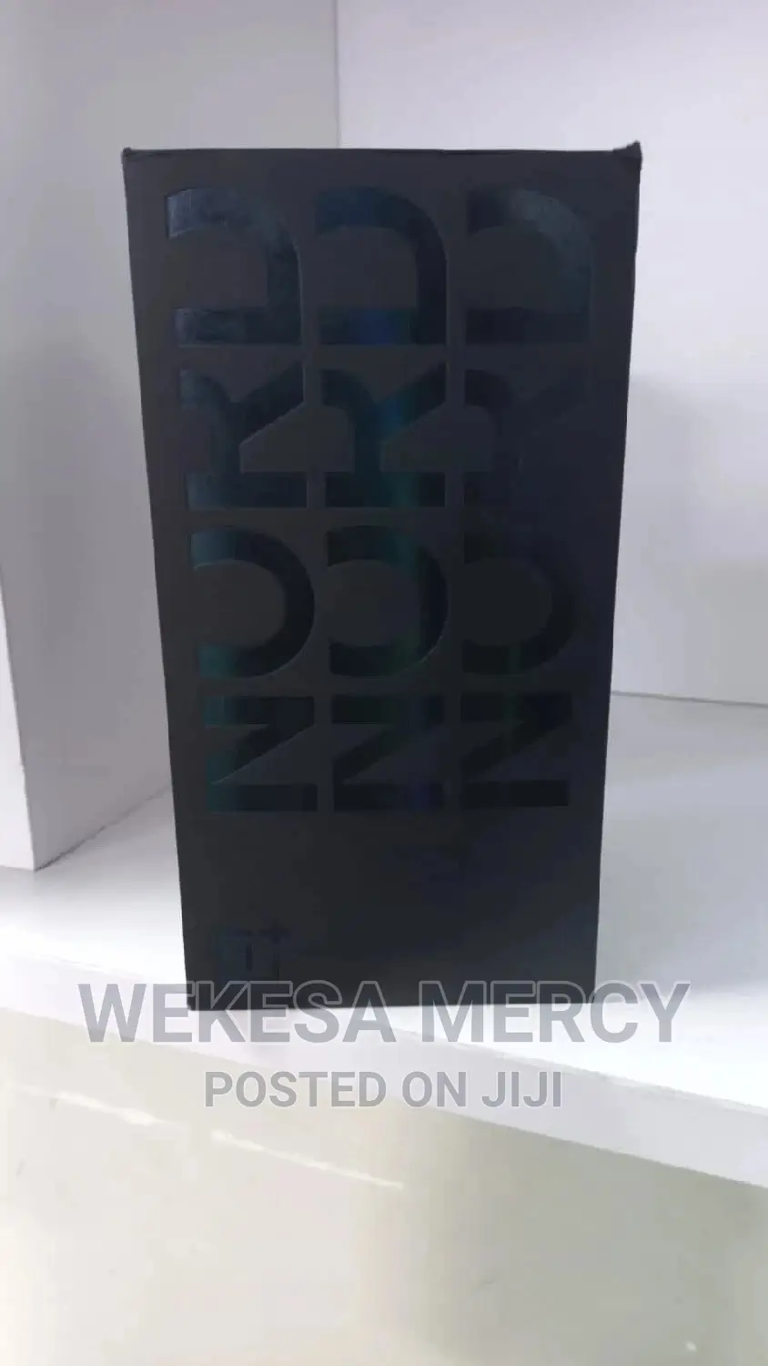 New Mobile Phone 8 GB Black