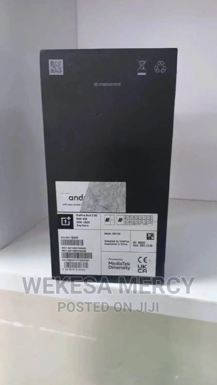 New Mobile Phone 8 GB Black