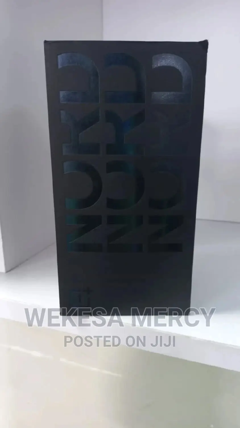 New Mobile Phone 8 GB Black
