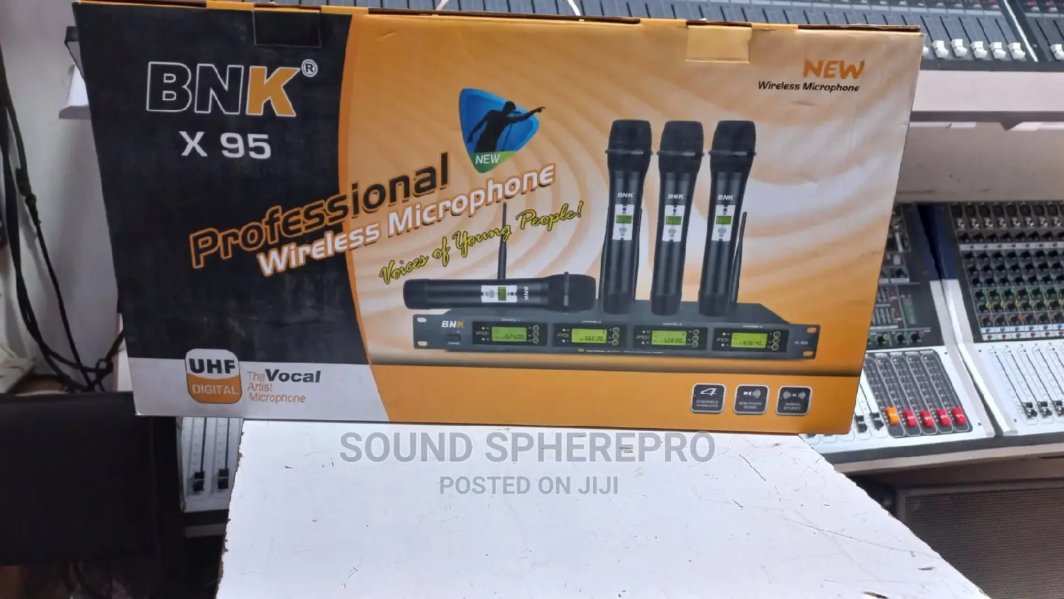 BNK X95 4in1 Wireless Microphone
