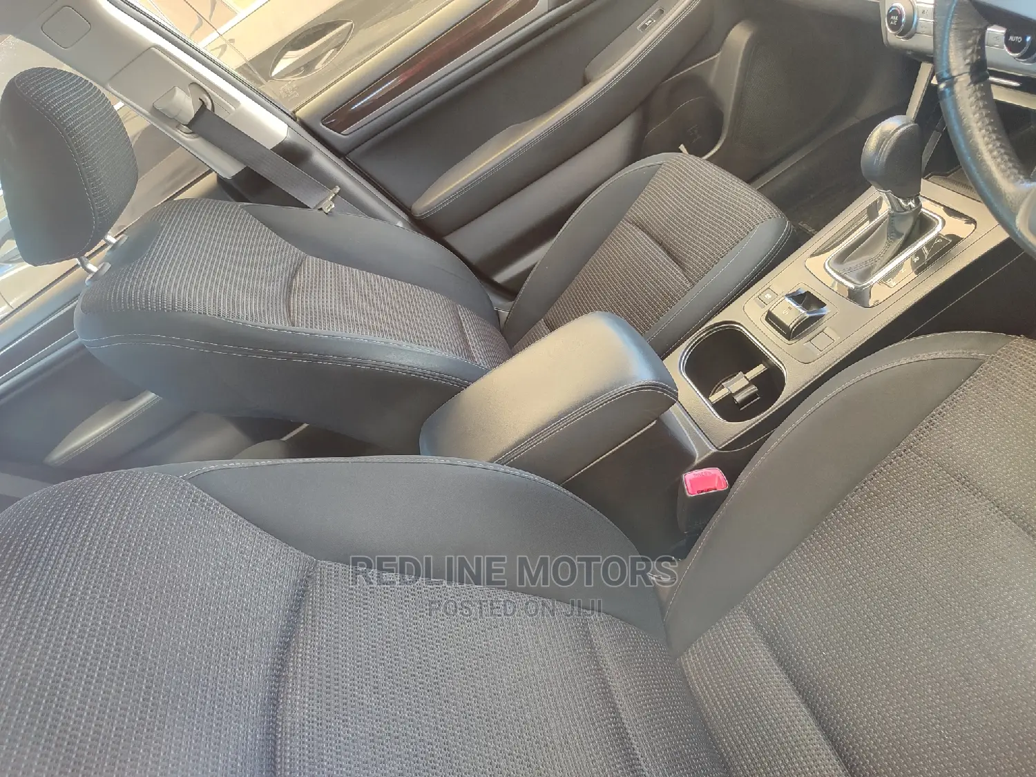 Subaru Legacy 2016 White