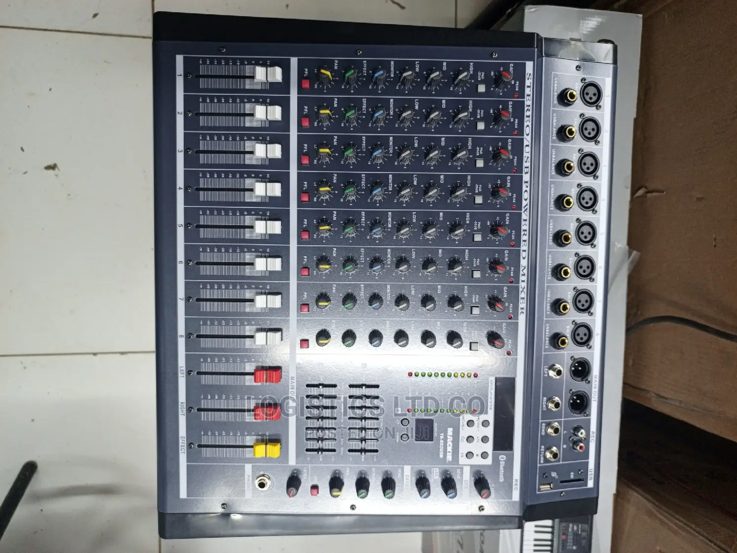 Mackie 8channel Powered Mixer