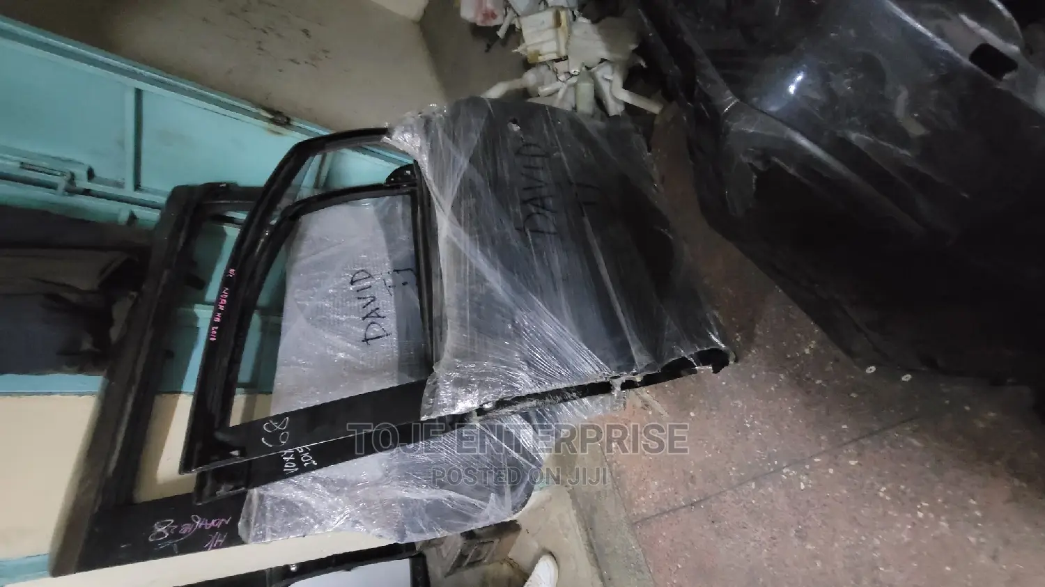 Noah 2015 New Model All Doors Available at Affordable Prices