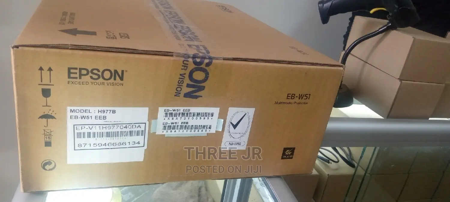 Projectors for Sale in Stock Epson W 51 With 4000lumens