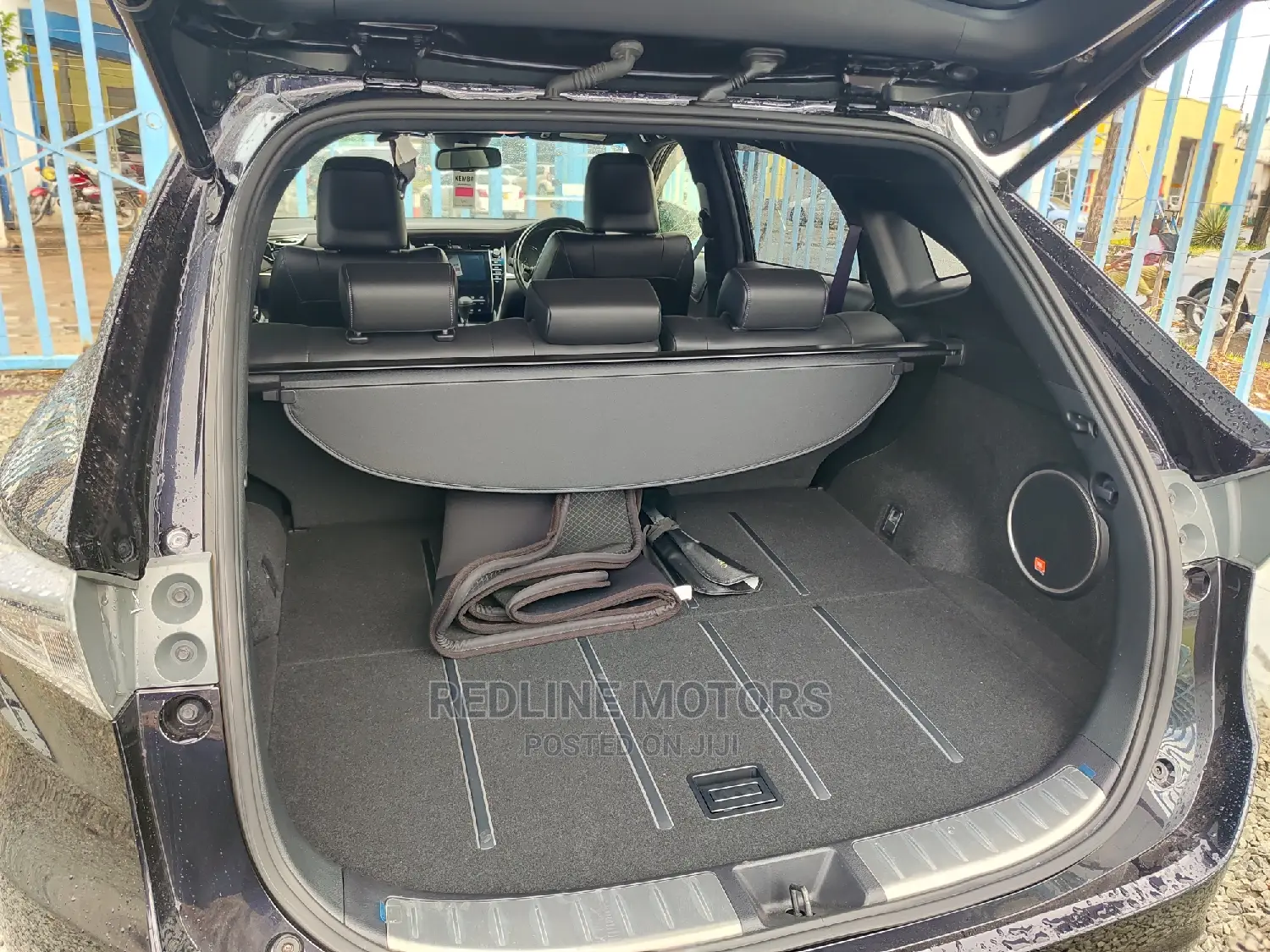Toyota Harrier 2.5 Hybrid 4WD 2016 Black
