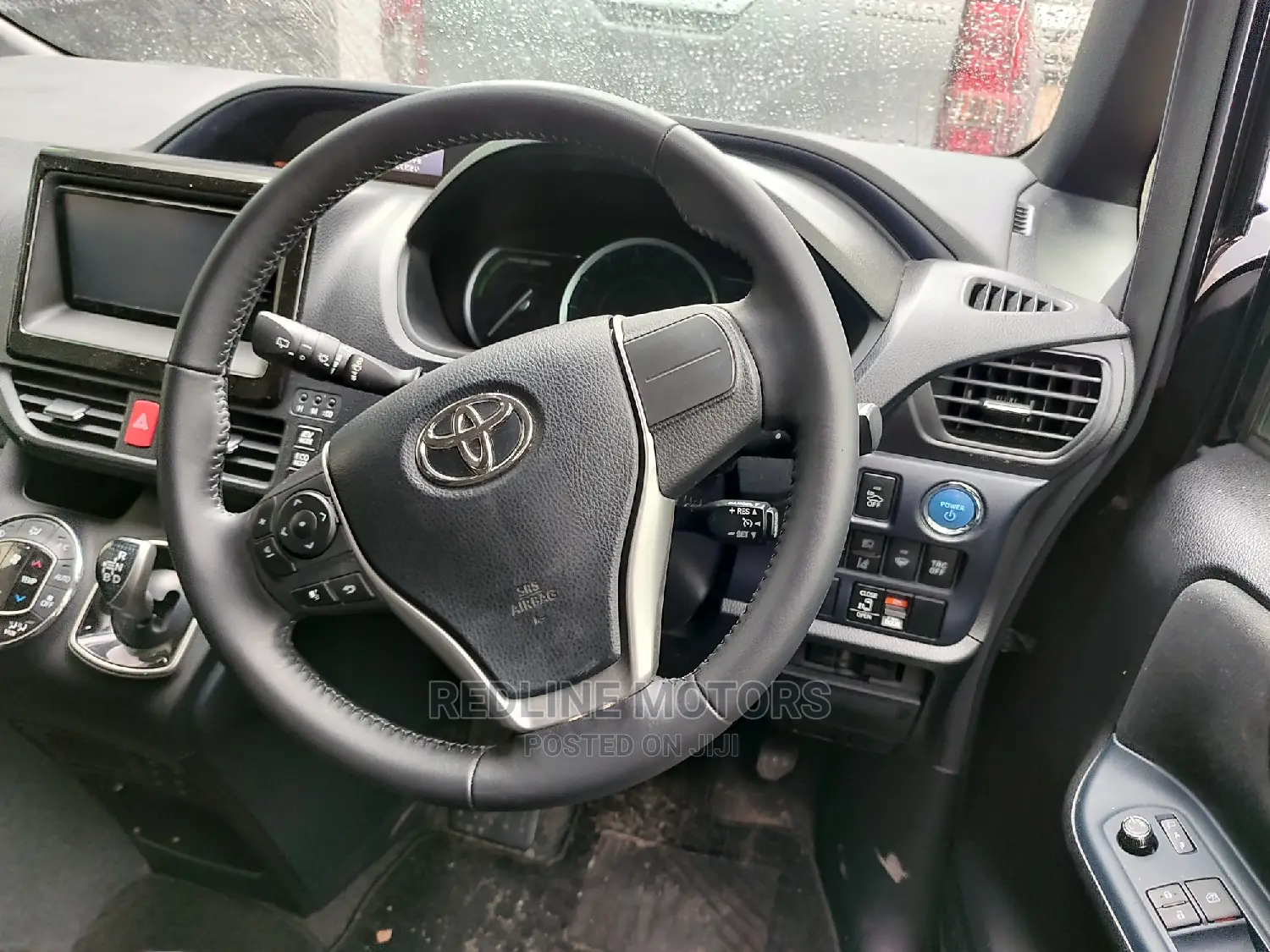 Toyota Noah 1.8 FWD Hybrid (7 Seater) 2016 Black