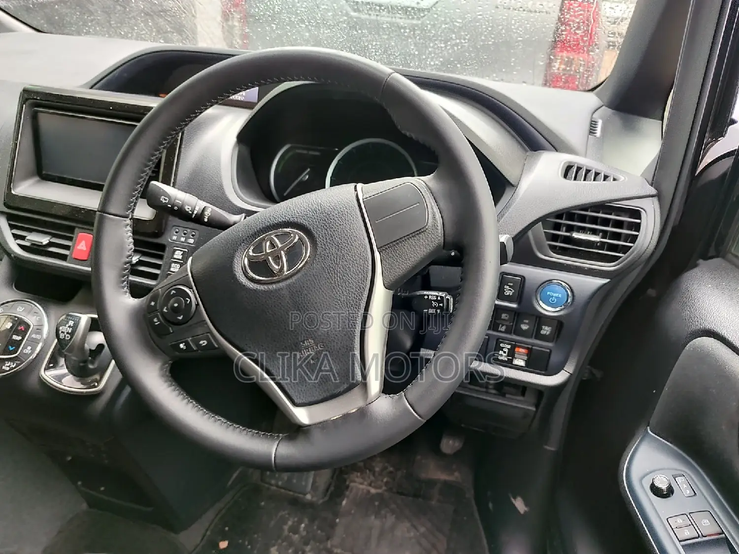 Toyota Noah 1.8 FWD Hybrid (7 Seater) 2016 Black