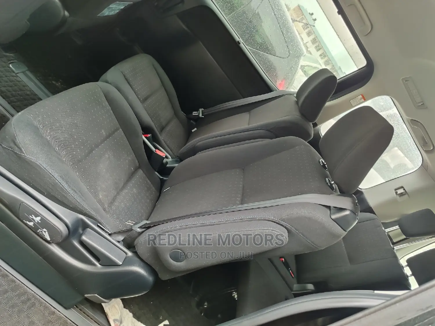 Toyota Noah 1.8 FWD Hybrid (7 Seater) 2016 Black