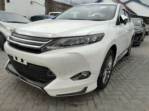 Toyota Harrier 2.0 2016 Pearl
