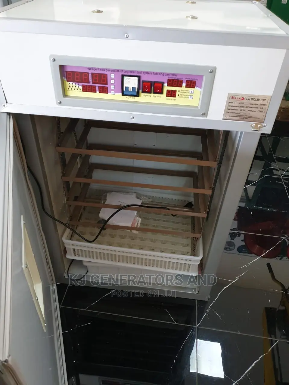 ML1056 Eggs Incubators