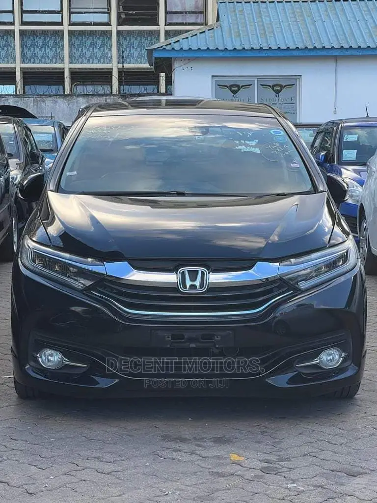 Honda Fit Shuttle 1.5 Hybrid 2WD 2017 Black