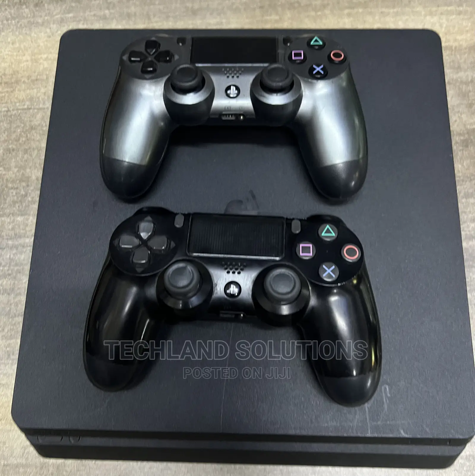 PS4 Slim(2psds