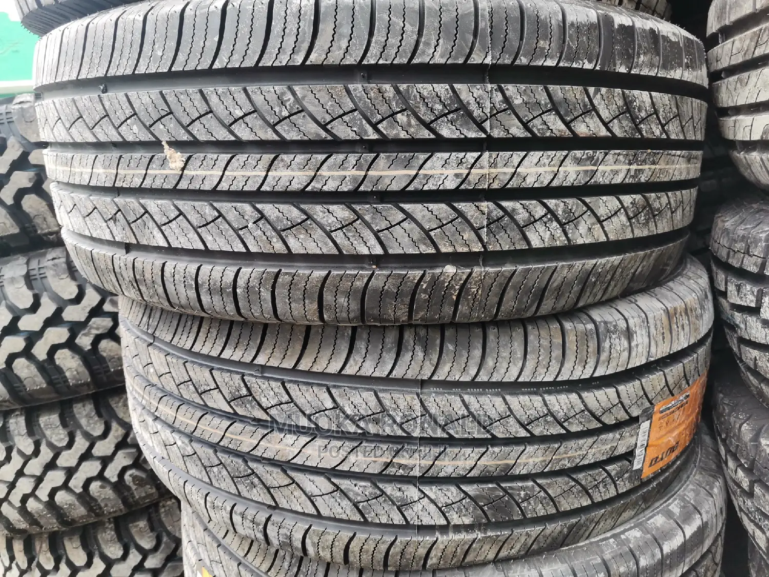 255/55r18 Boto Tyre