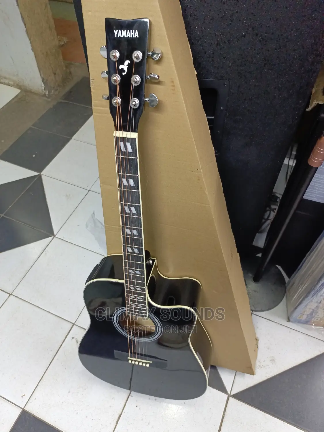 Yamaha Semi Acoustics