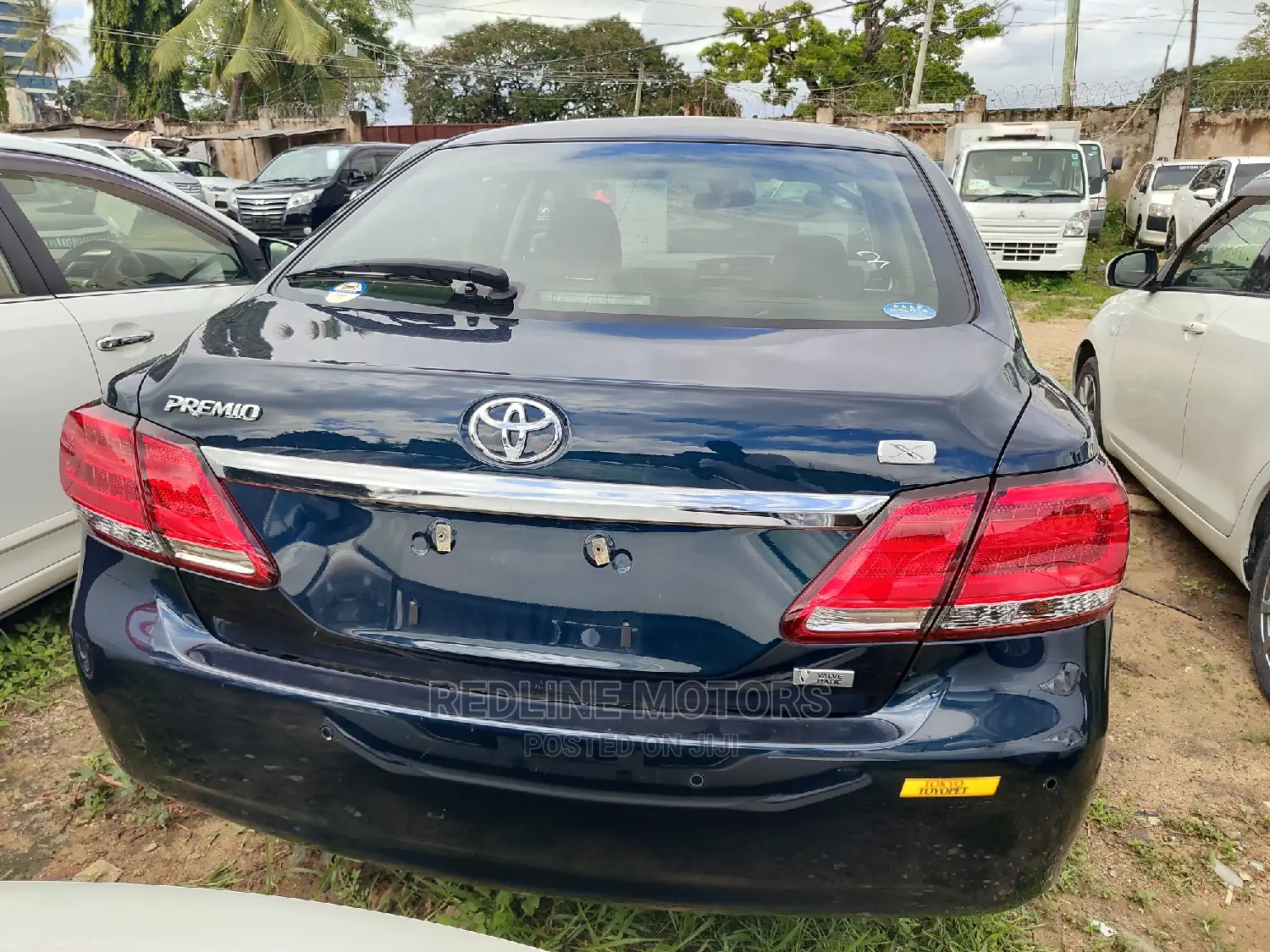 Toyota Premio 2016 Black
