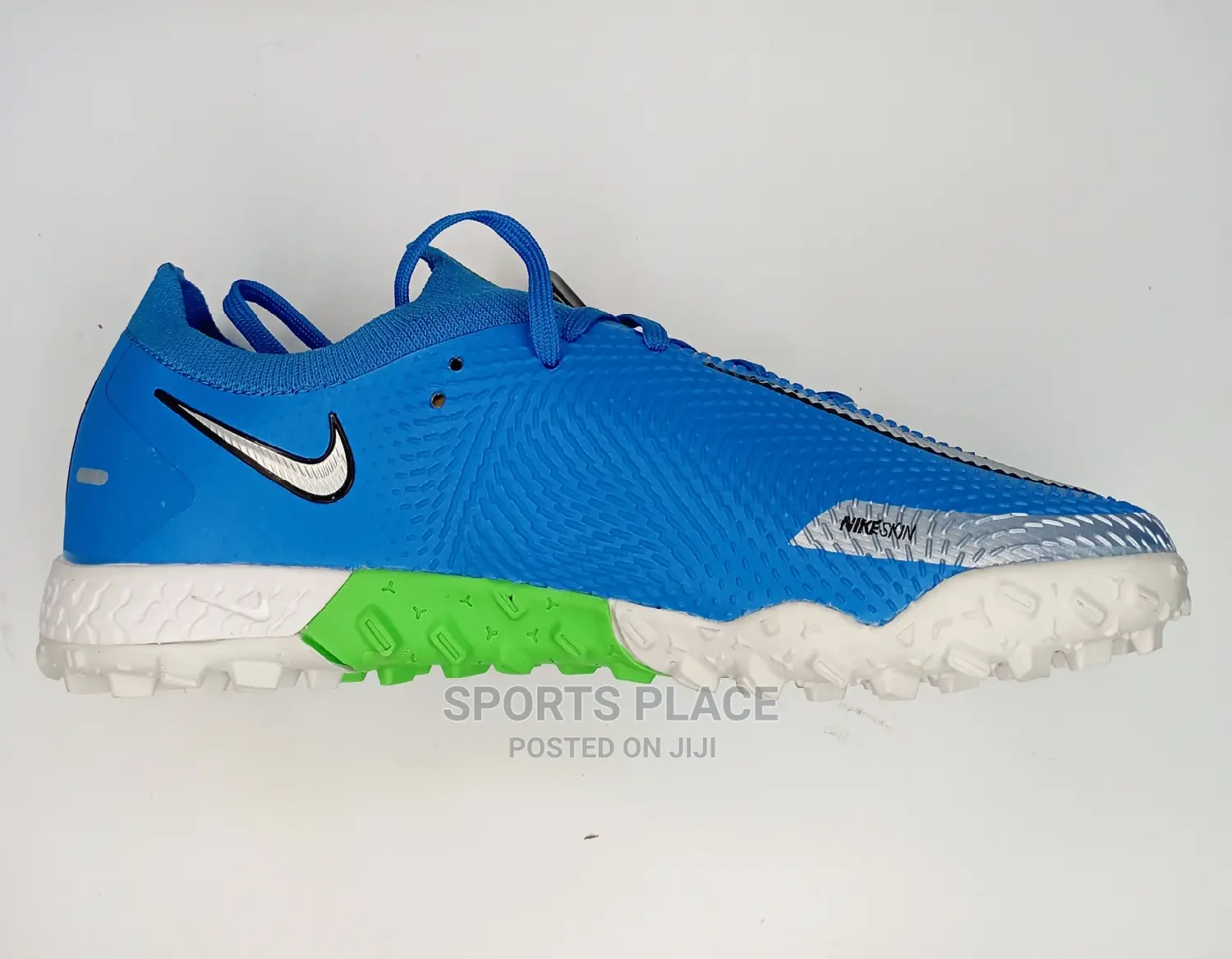 Latest Phantom GT Spectrumturf Trainers