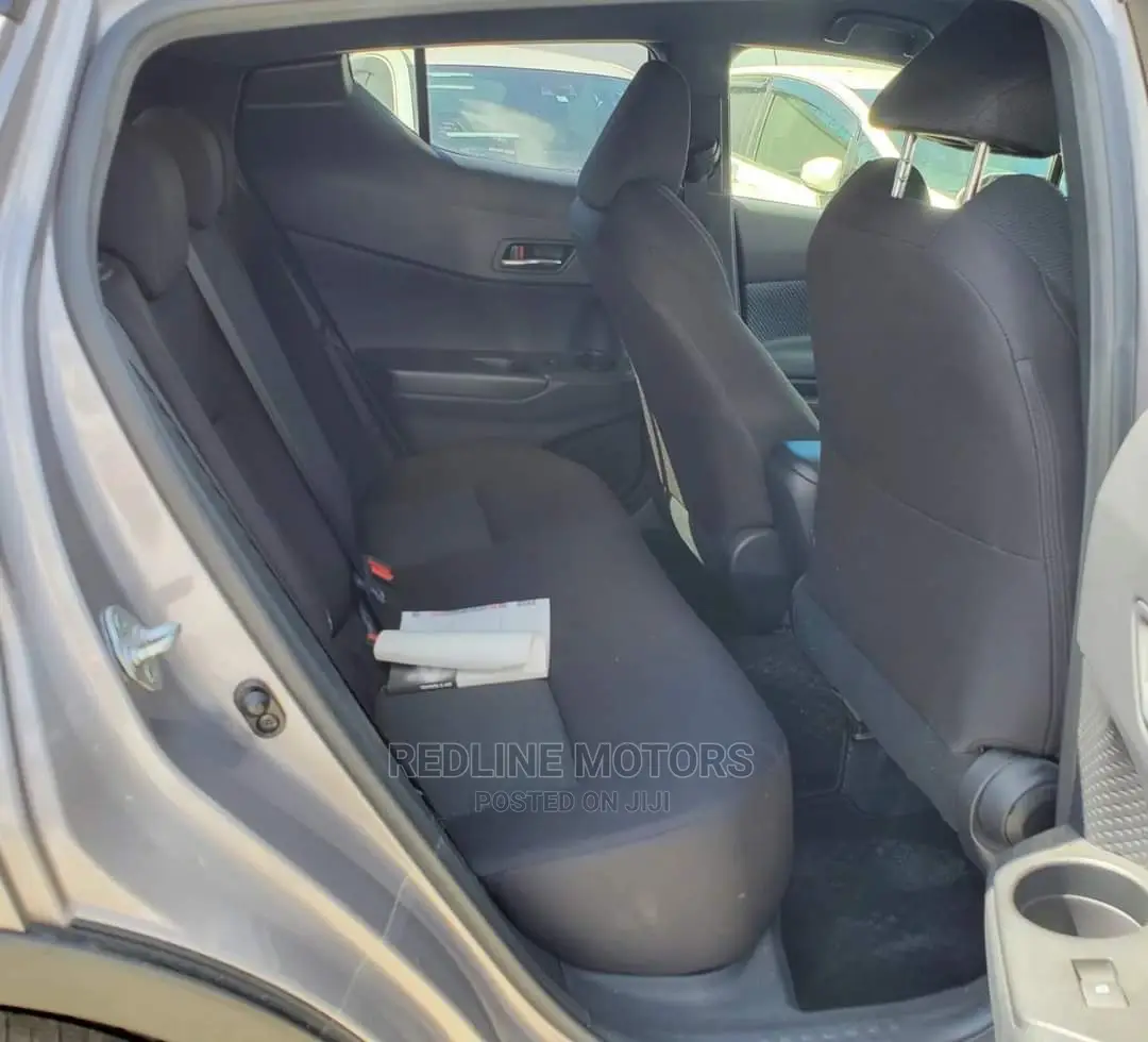 Toyota C-Hr 2018 Silver