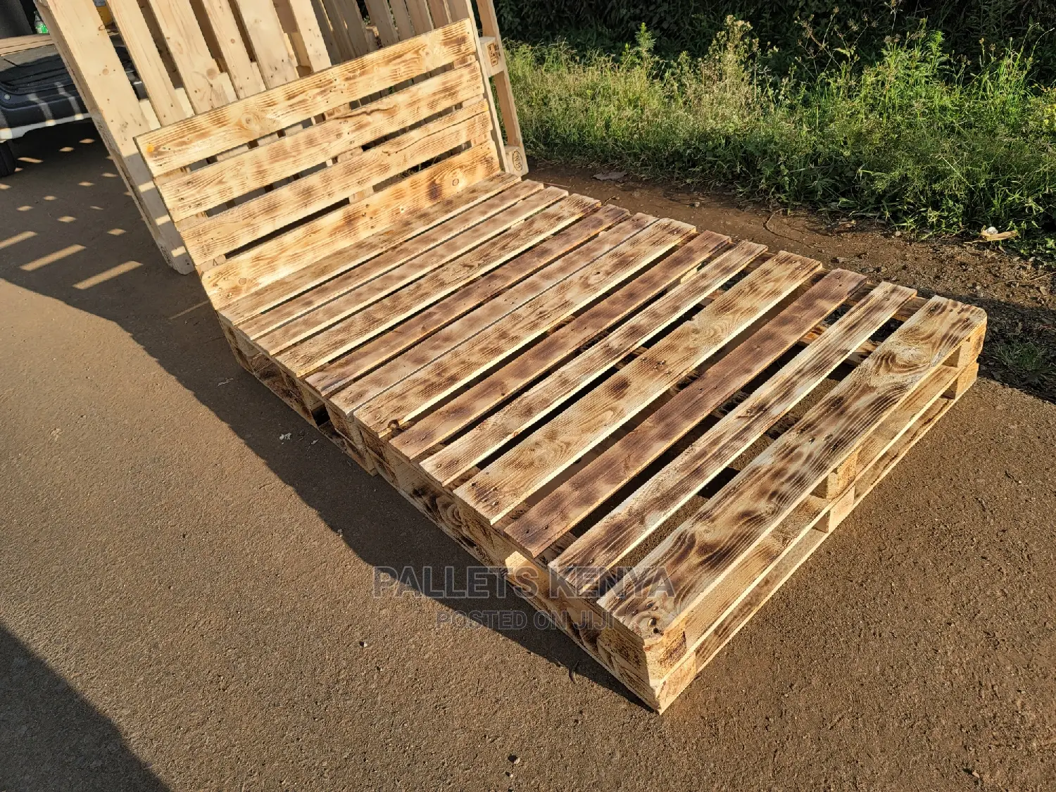 4*6 Detachable Pallets Bed - Strong Beautiful