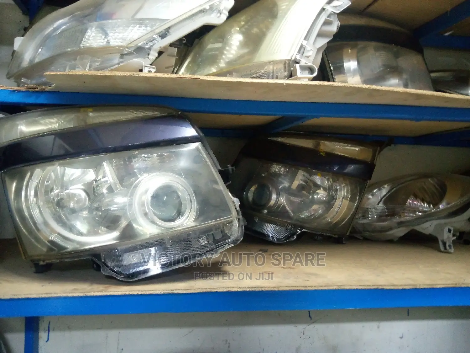 Voxy Xenon Headlight 2008-2009