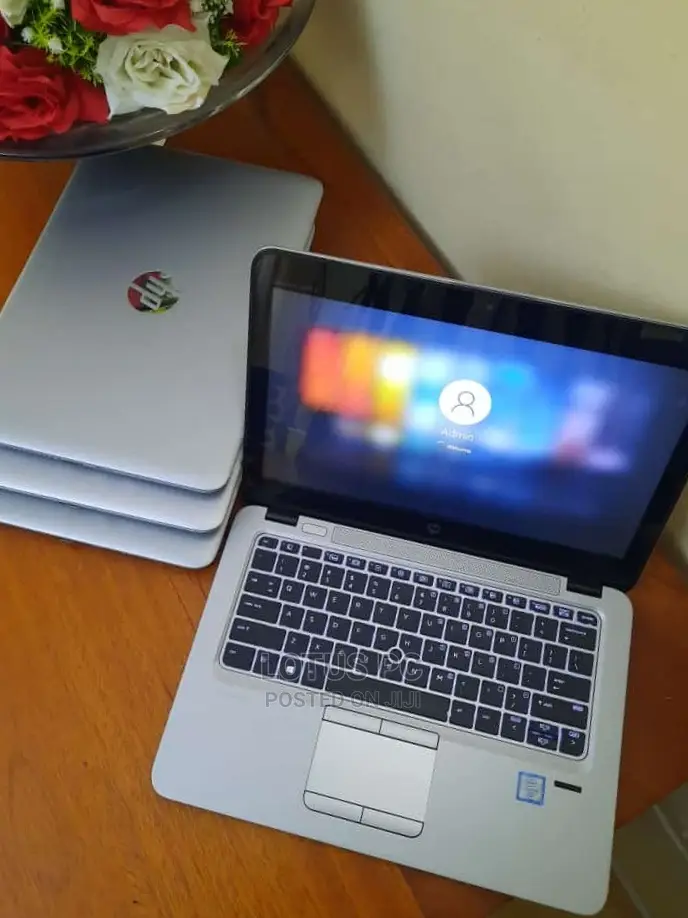 Laptop HP EliteBook 820 8GB Intel Core I5 SSD 256GB