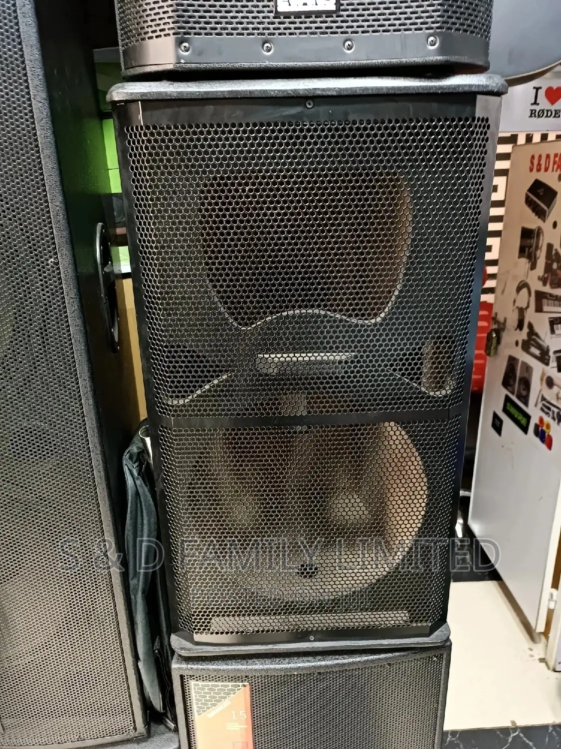 JBL 715 Cabinet Box Speaker