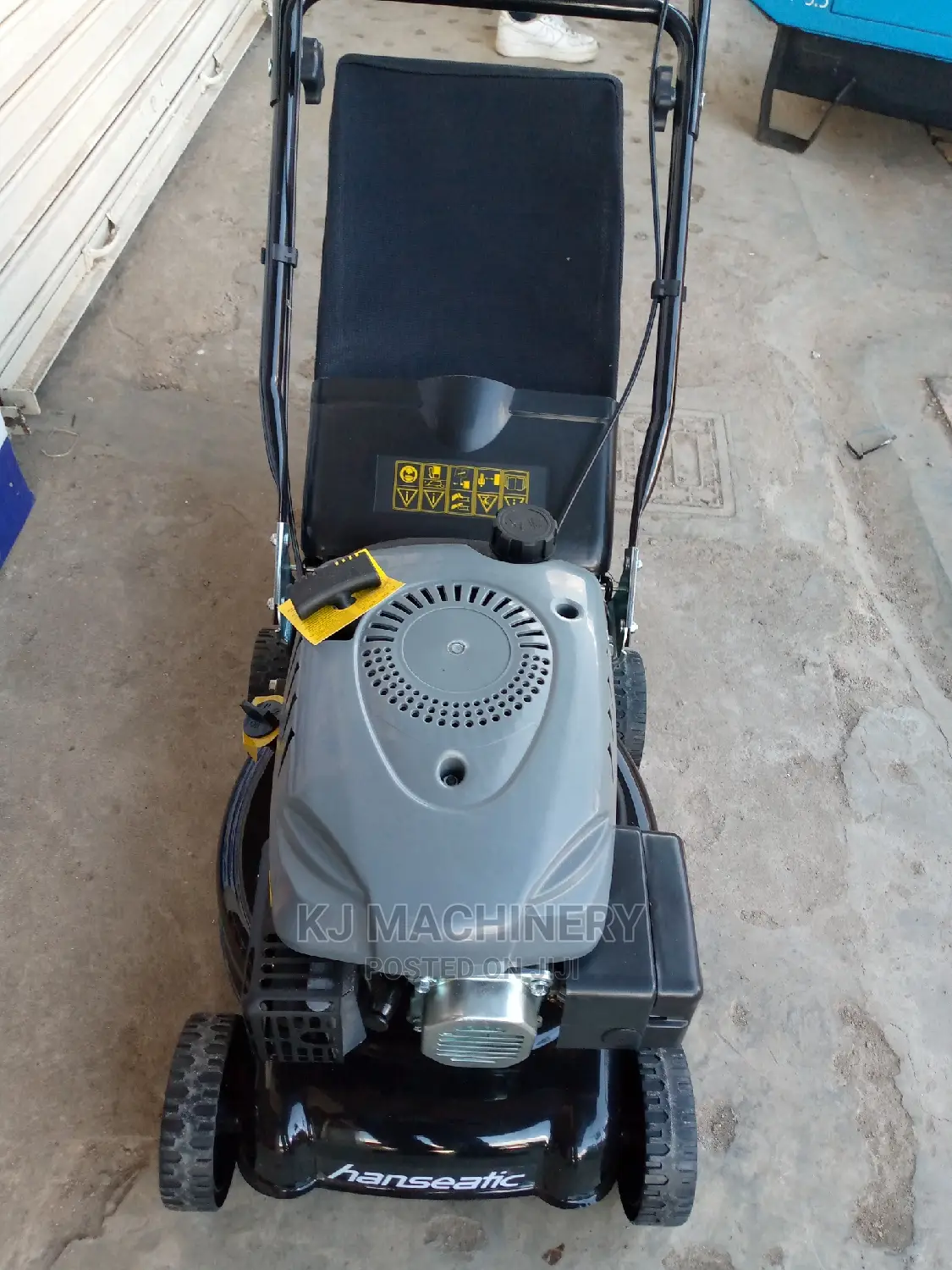 LAWN MOWER -3 Horsepower