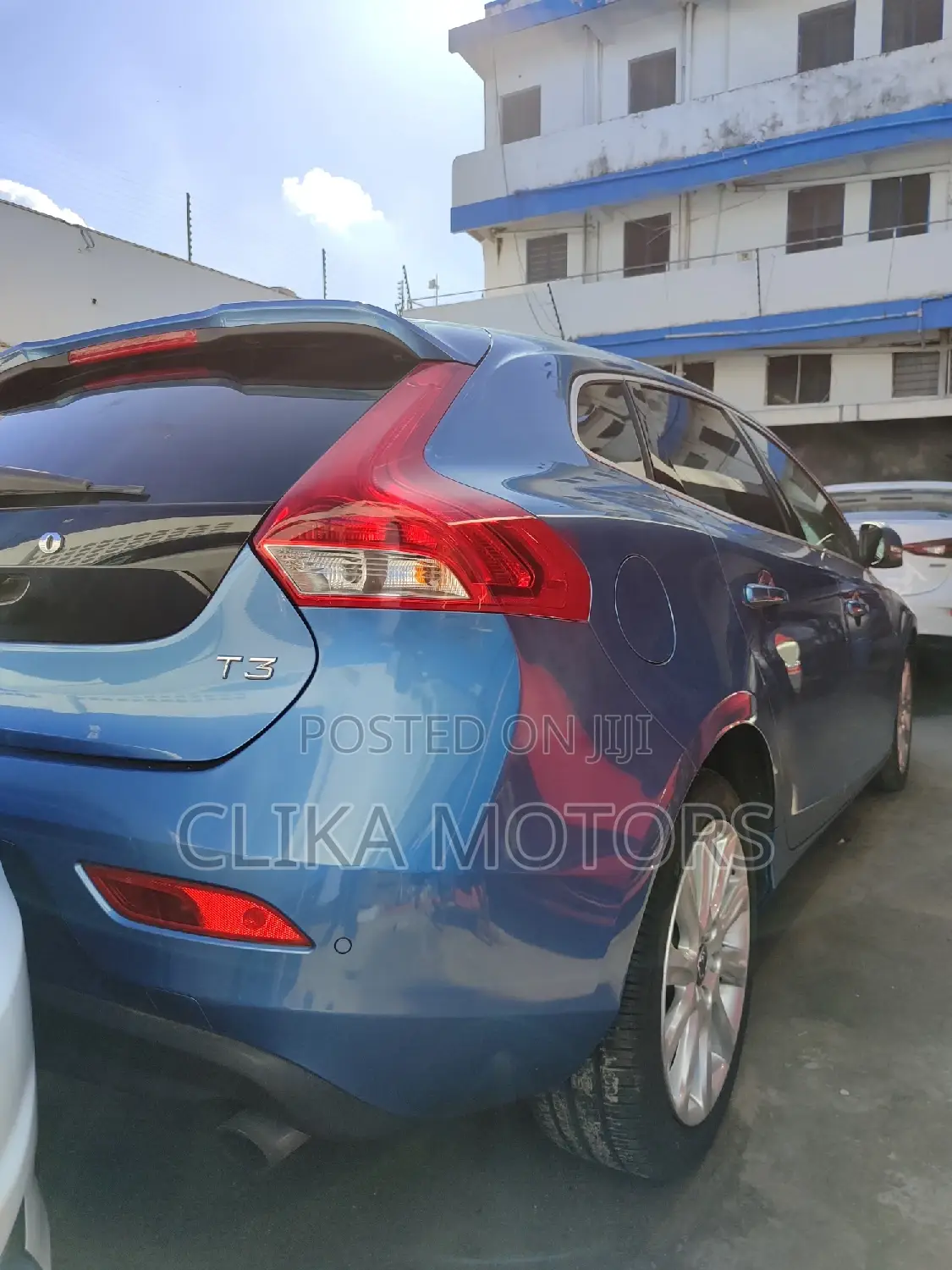 Volvo V40 2016 Blue