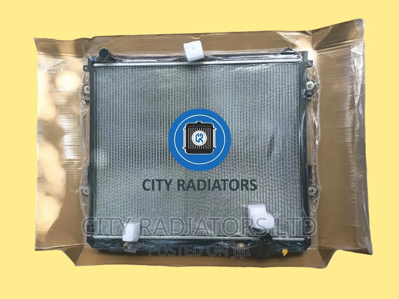 Toyota Landcruiser FJ200 200 Series/Lexus 570 Radiator.