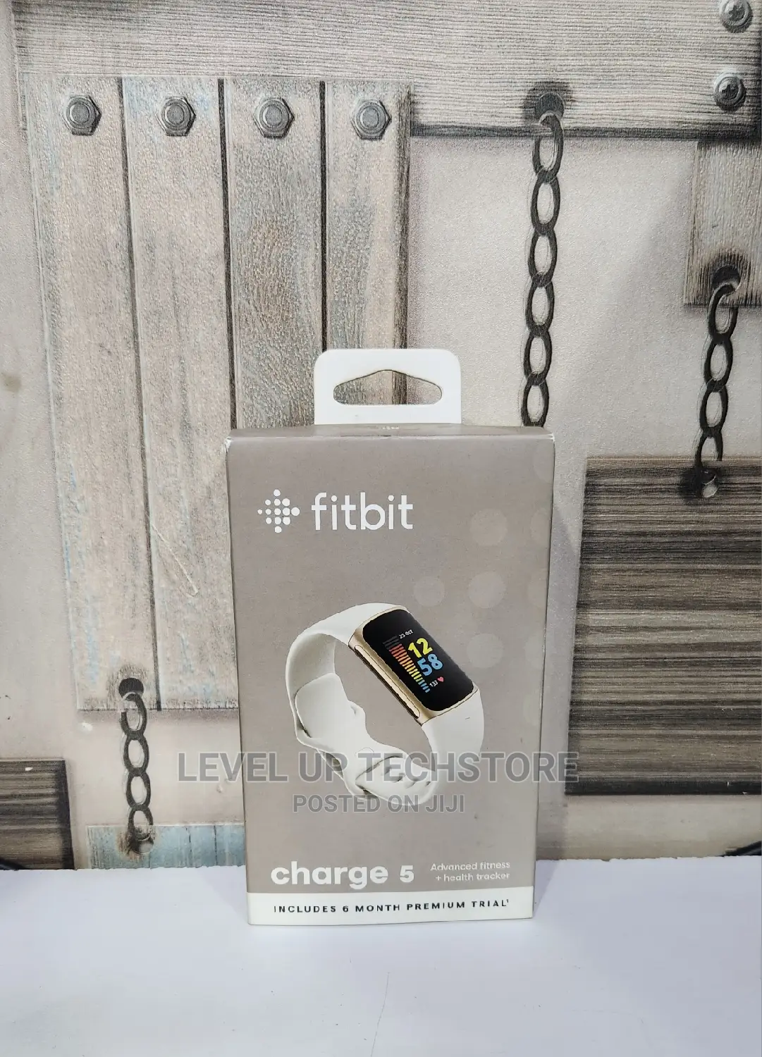 Fitbit
Charge 5 Advanced Health and Fitness Tracker
