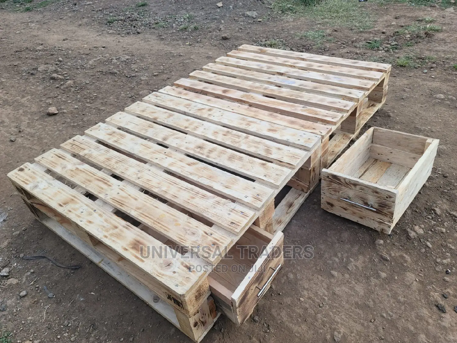 Pallet Bed With Drawers