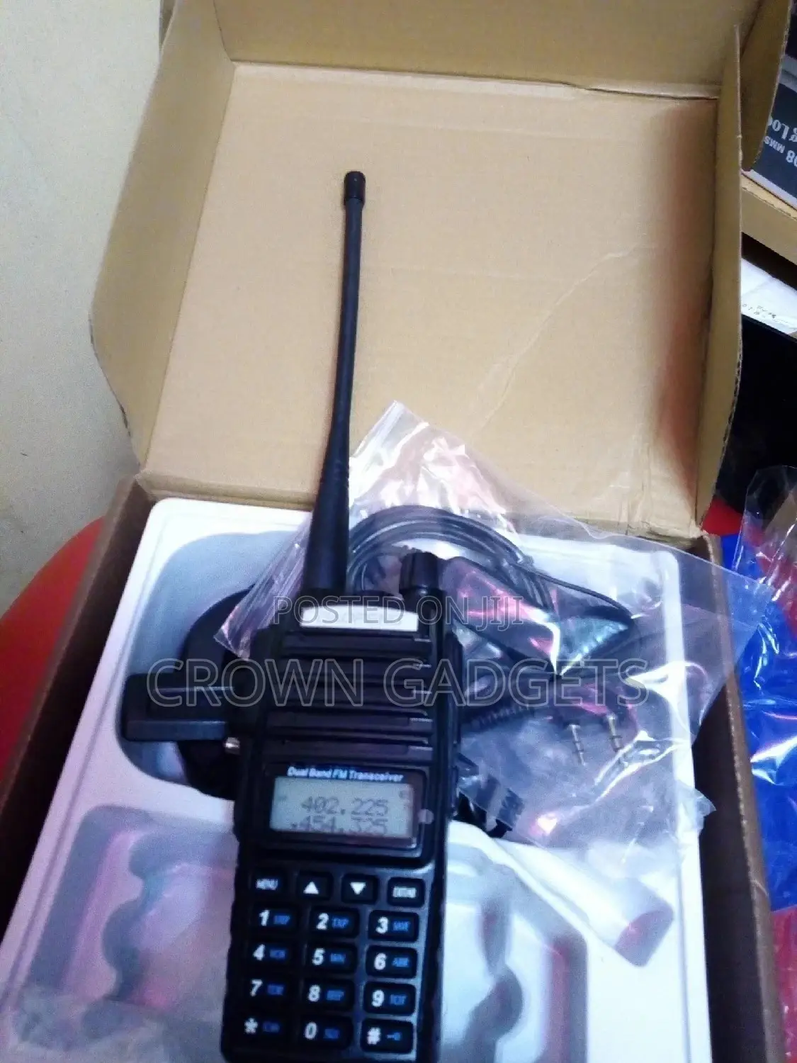 Uv82 Radio Calls/Walkie Talkies