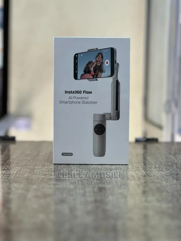 Insta360 Flow Al-Powered Smartphone Gimbal Stabilizer (Gray)
