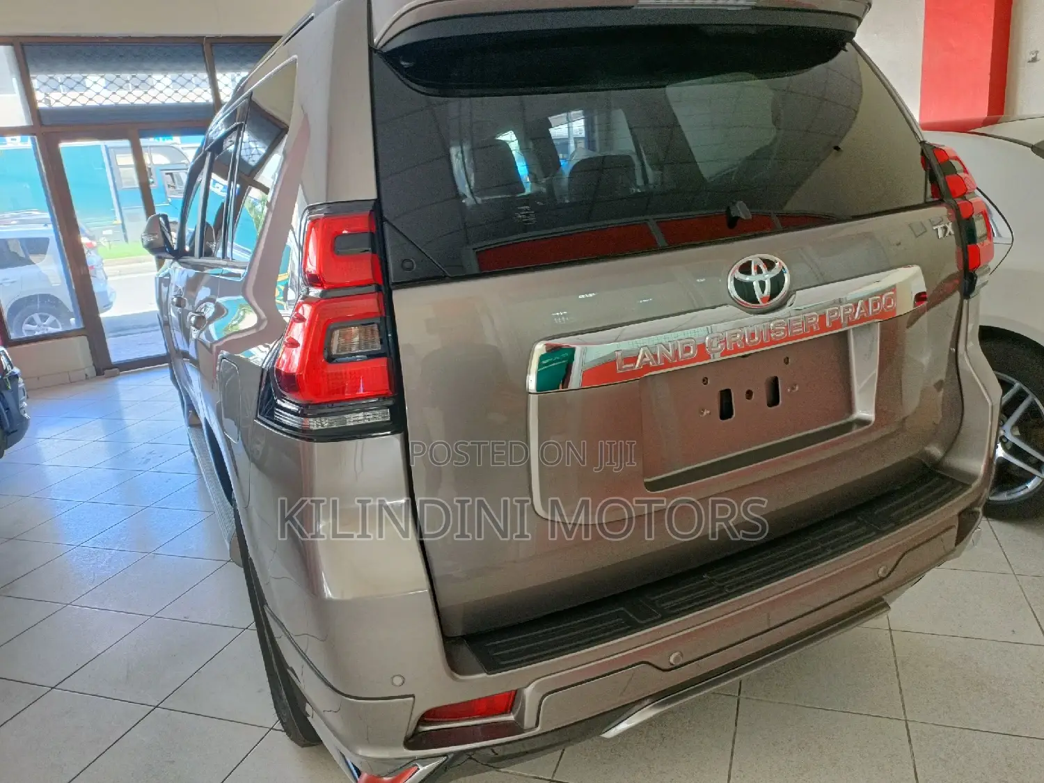 Toyota Land Cruiser Prado 2016 Gold