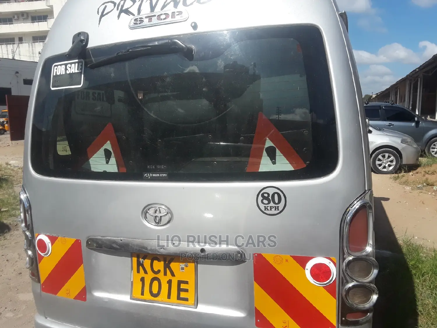 Toyota HiAce 2010 Silver