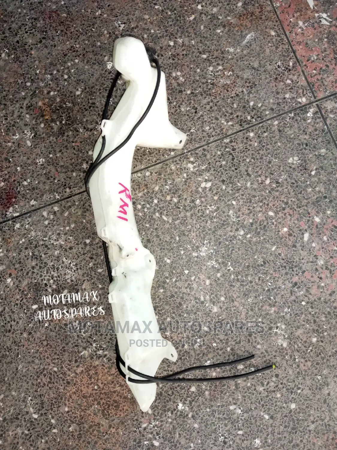 Honda CR-V RM1 Washer Bottle