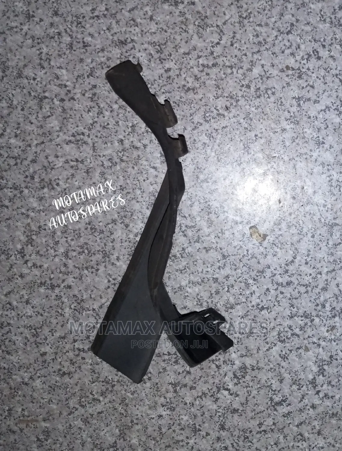 Honda CR-V RM1 Windscreen Finisher